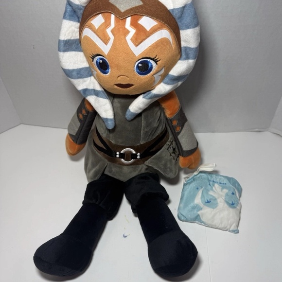 Star Wars Ahsoka Scentsy Buddy W/ Scent Pak - Picture 3 of 3
